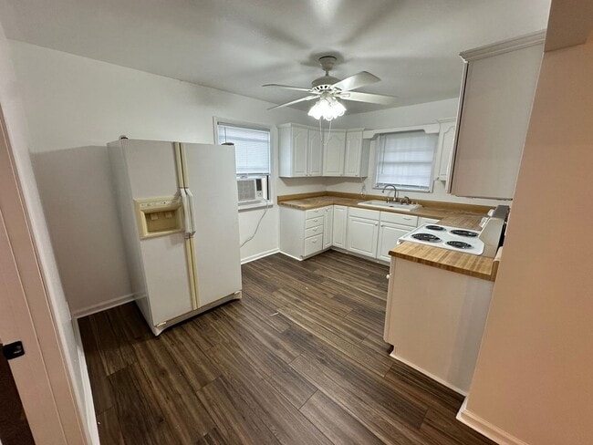 Photo - 3 Bed 1 Bath in Grand Rivers Unidad 628 Jennings Road
