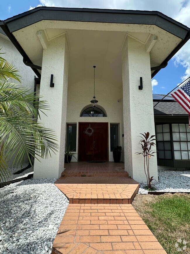 Building Photo - 4 Bedroom 3 Bathroom in Winter Haven Rental
