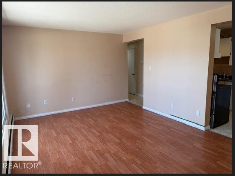 Photo - 10811 115 St NW Unit N/A