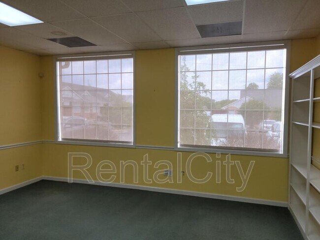 Photo - 1365 Flowering Dogwood Ln