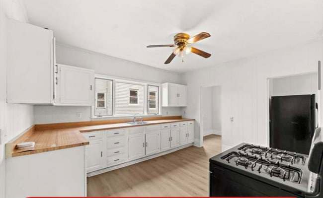 Photo - 154 Glen St Unit 3