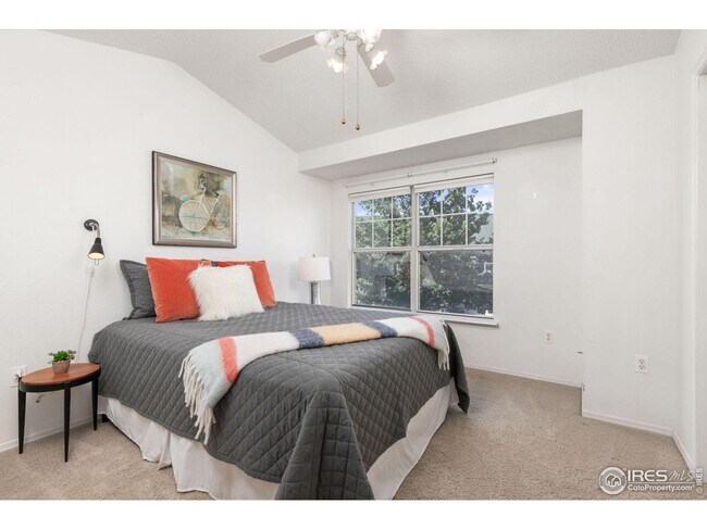 Photo - 1855 Spaulding Cir