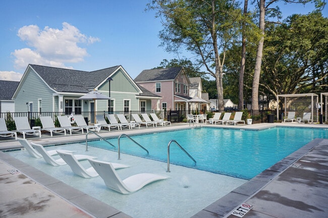 Hamlet Maybank - Homes & Townhomes for Rent