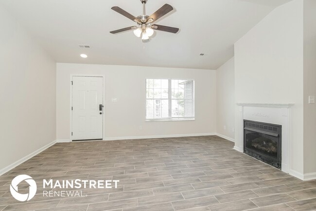 Photo - 8424 Gardenside Ln