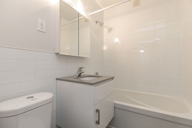 Photo - Skyliner Unit 00601