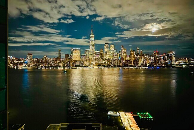 Photo - 77 Hudson St Unit 4307