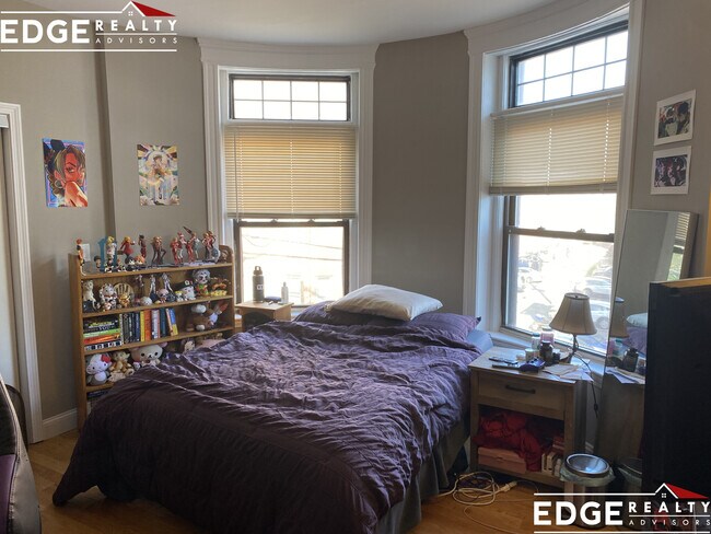 1914 Beacon St Unit 2