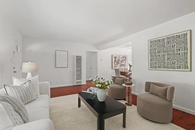 Photo - 919 Sixth Ave