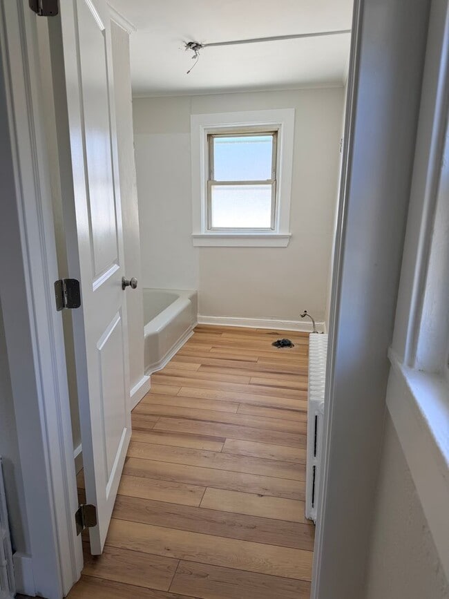 Photo - 1926 Shore Rd Unit 3