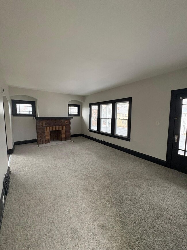 Photo - 15710 Corsica Ave Unit 1