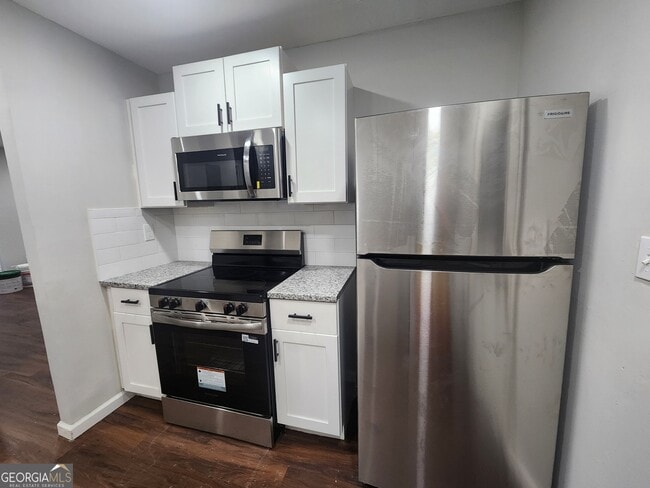 Photo - 2939 Gleason Ave