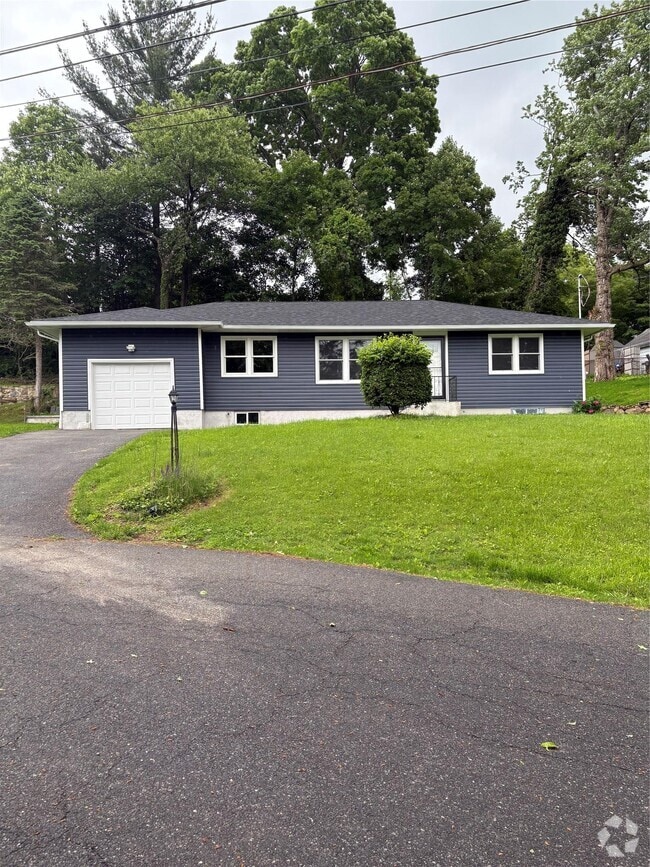 Building Photo - 1 Crescent Ct Rental
