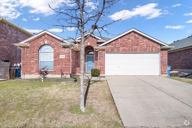 Building Photo - Frisco ISD! This beautiful three-bedroom t... Rental