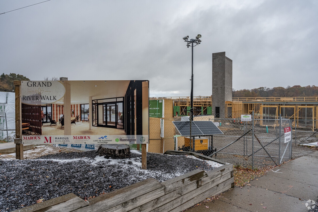 257 E Main St - Grand River Walk