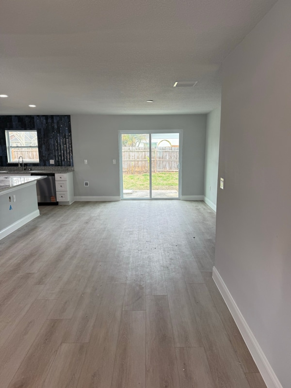 Photo - 168 Las Palmas