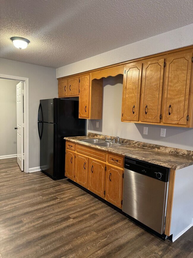 Photo - 3895 Northeast Dr Unit A