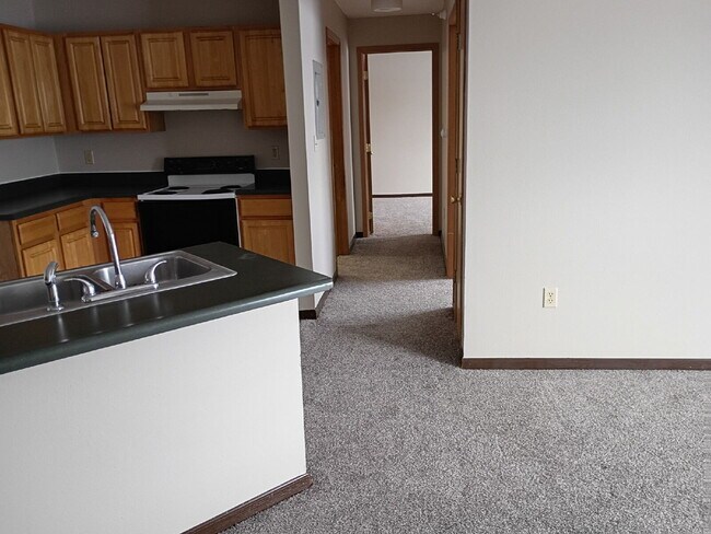 Photo - *WINTER MOVE-IN SPECIAL*
3 Bedroom | 2 Bathroom 2nd Floor Unit in Oelwein Available in RIGHT NOW! Unidad 23