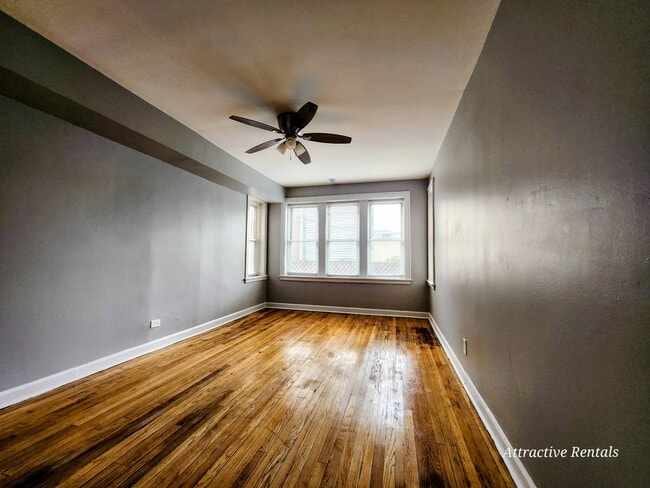 Building Photo - 3725 W Grand Ave Unit 1N
