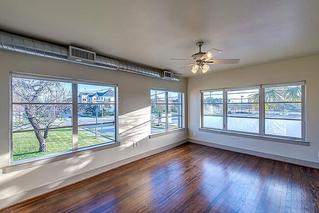 Building Photo - 1509 Holman St Unit 3