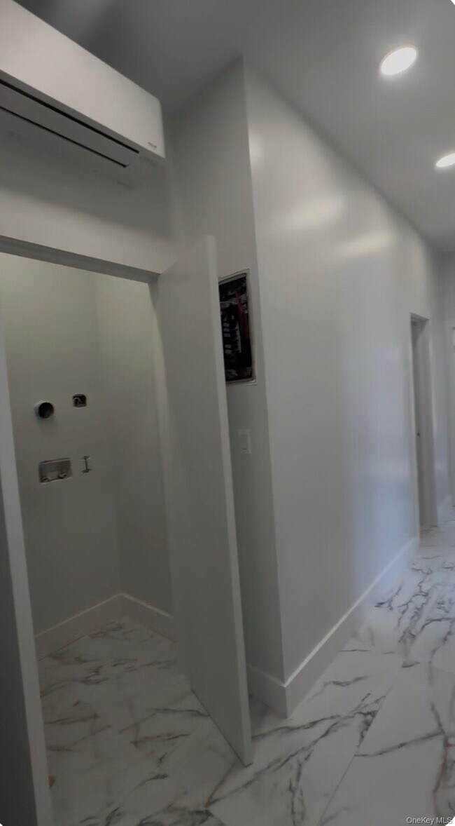 Photo - 91-04 43rd Ave