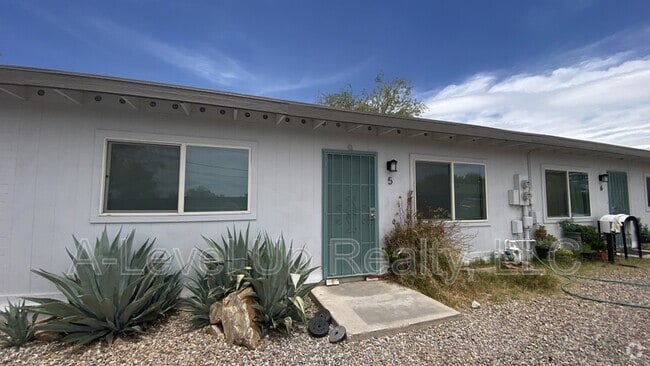 Building Photo - 5745 S Southland Blvd Rental