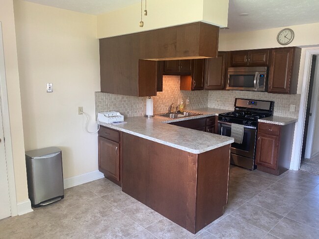 Photo - 13857 Whitney Rd