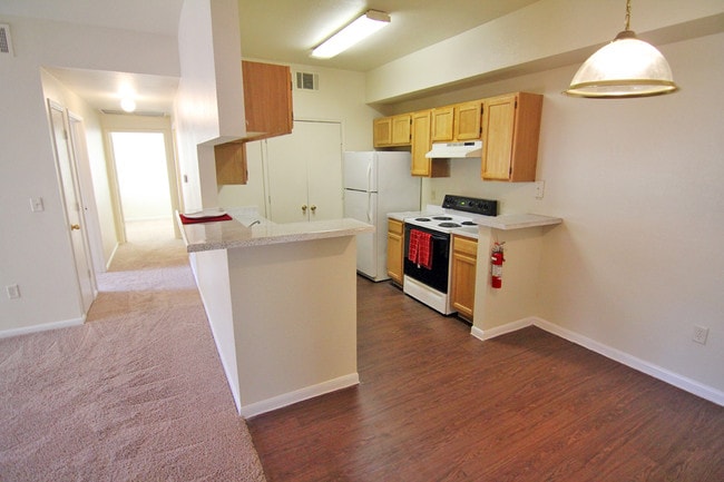 Photo - Brenham Oaks