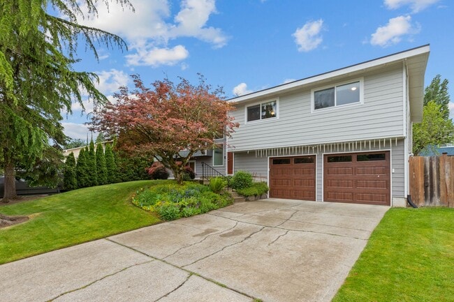 4bd/2.75ba Kirkland Home - 4bd/2.75ba Kirkland Home