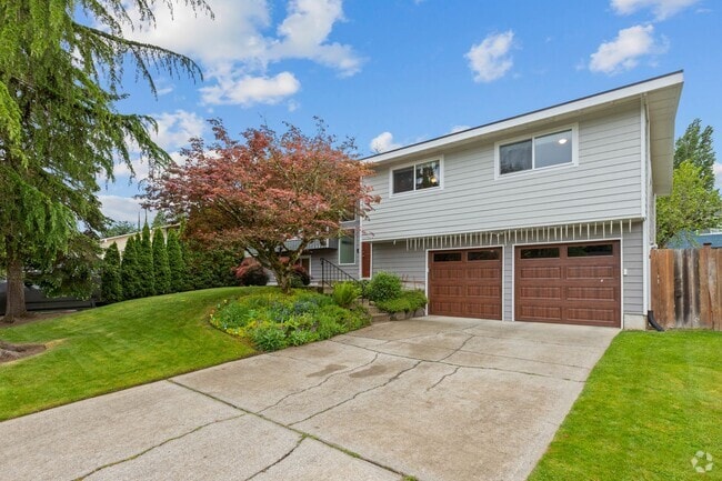 Building Photo - 4bd/2.75ba Kirkland Home