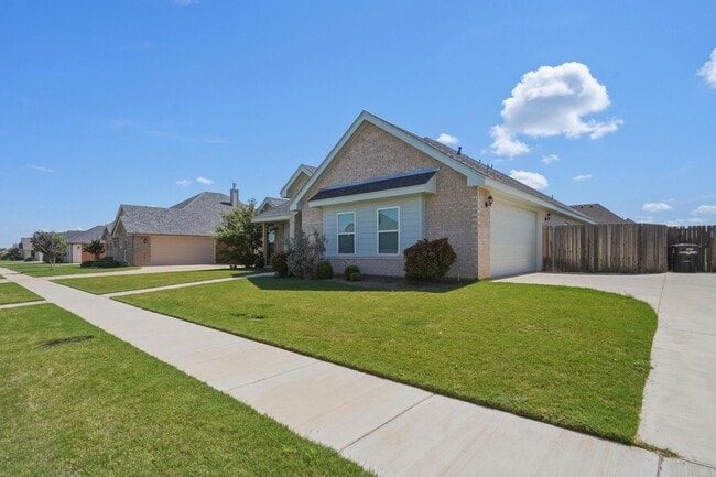 Photo - 6609 Desert Willow Tr