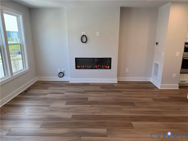 Photo - 9435 Alquist St