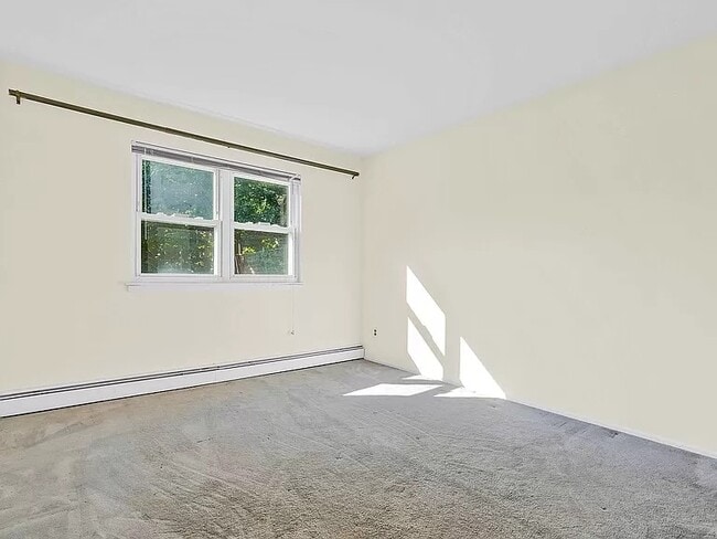 Photo - 17532 Devonshire Rd Unit 1st Floor