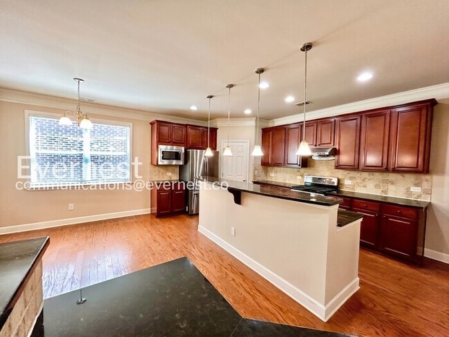 Photo - 1656 Danbury Parc Pl