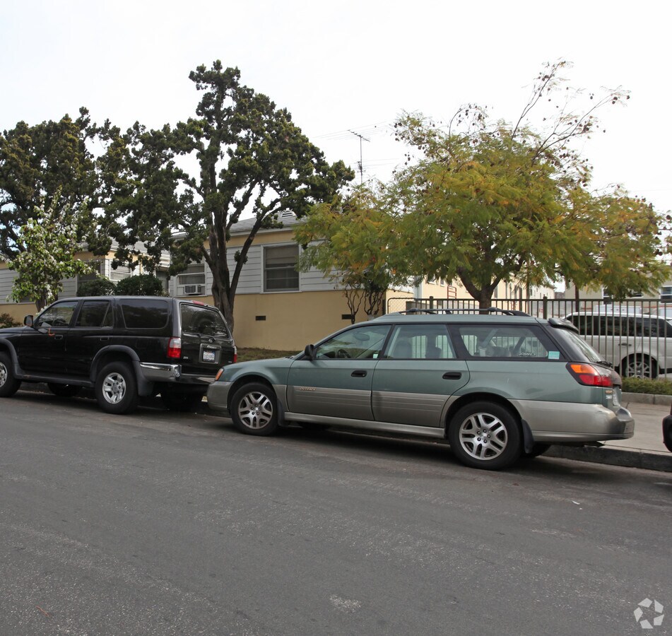 Photo - 1620 Rodney Dr