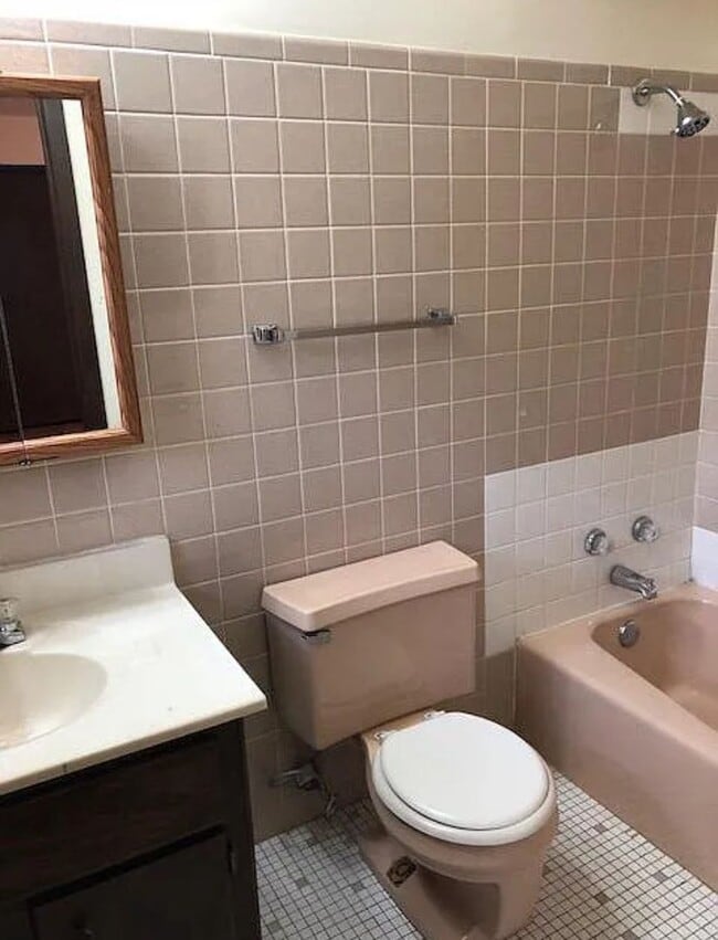 Photo - 344 Yates Ave Unit 3