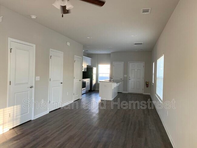 Photo - 604 Dobhill Ln Unidad 604