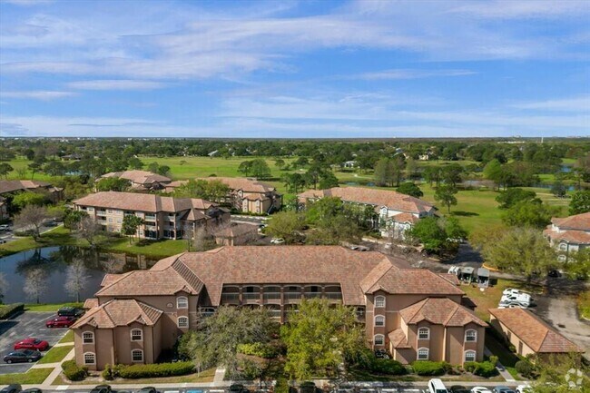 Building Photo - 14036 Fairway Island Dr Rental