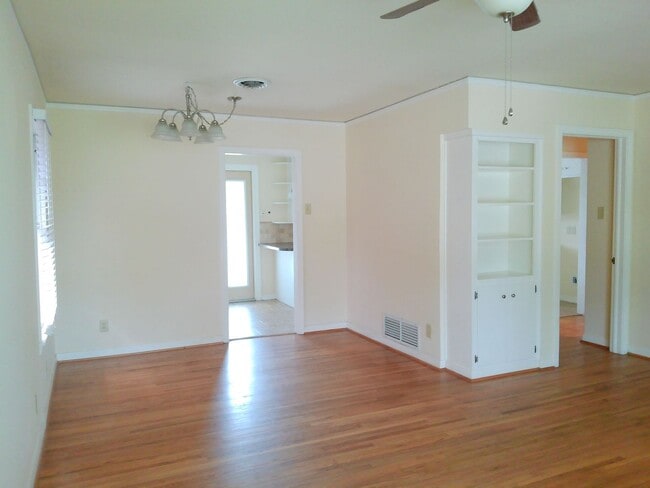 Photo - 530 Hopper Dr