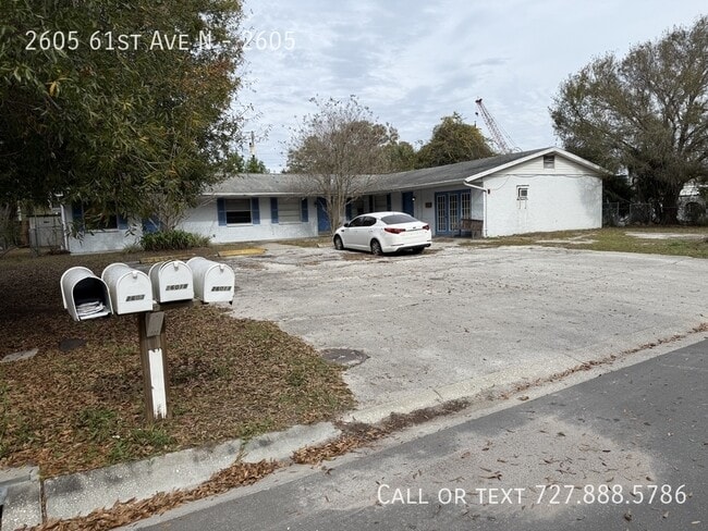 Building Photo - 2605 61st Ave N Unit 2605