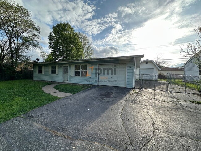 Photo - 732 N State Rd 149