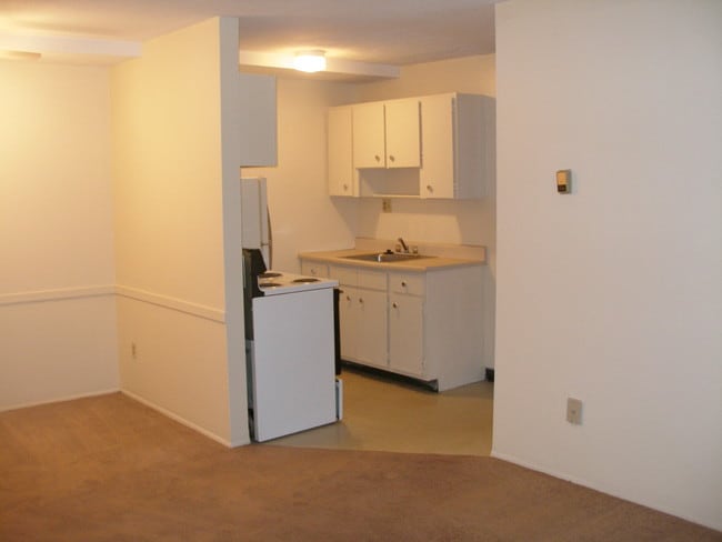 Kitchen - Franklin House Apartments