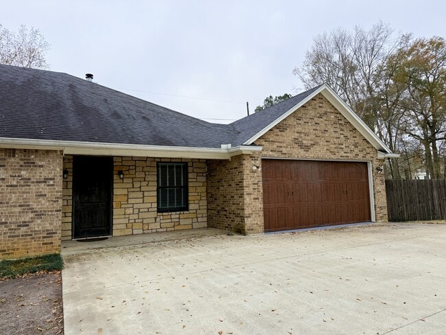 Photo - 12250 Charlotte Dr