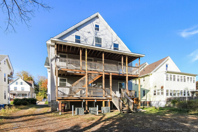 Building Photo - 66 Winthrop St Unit 3 Rental
