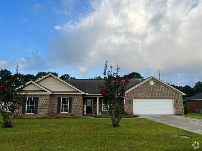 Building Photo - 401 Homestead Way