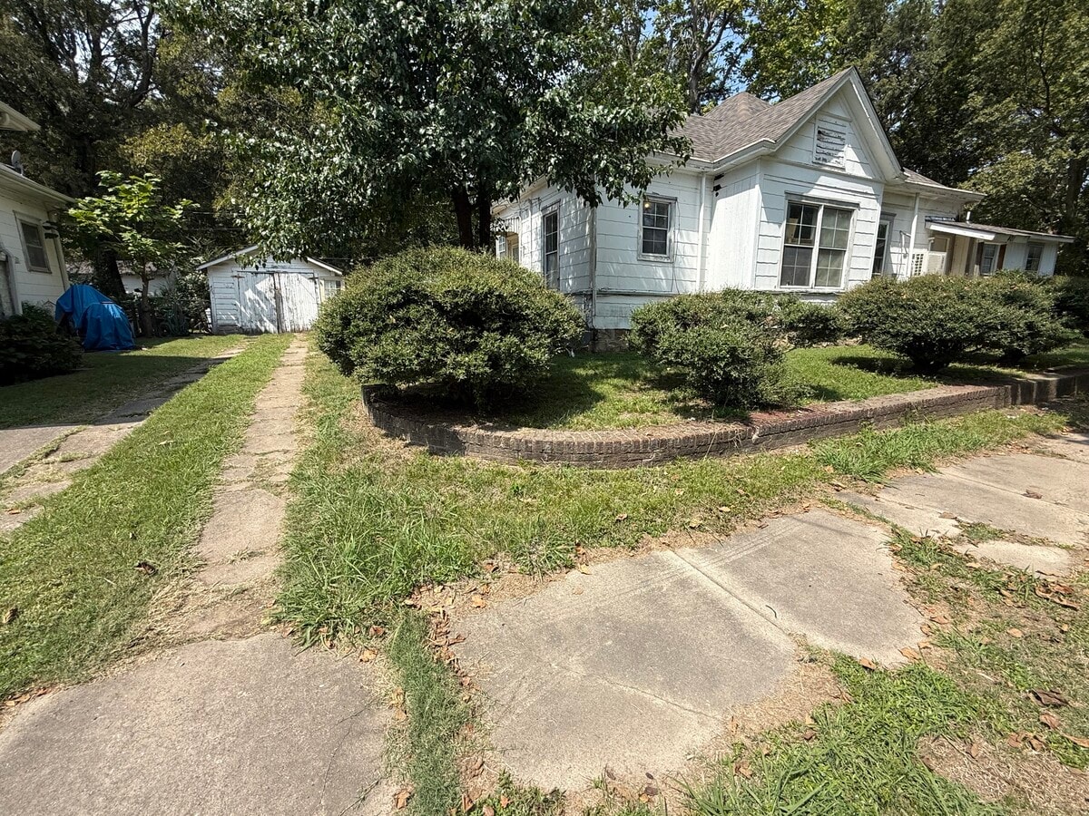 Photo - 401 S 10th St House