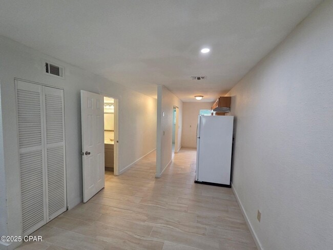 Photo - 6325 Omoko St