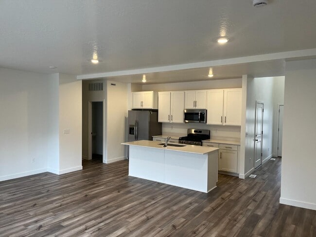 Photo - 2384 Canal Vw Ln