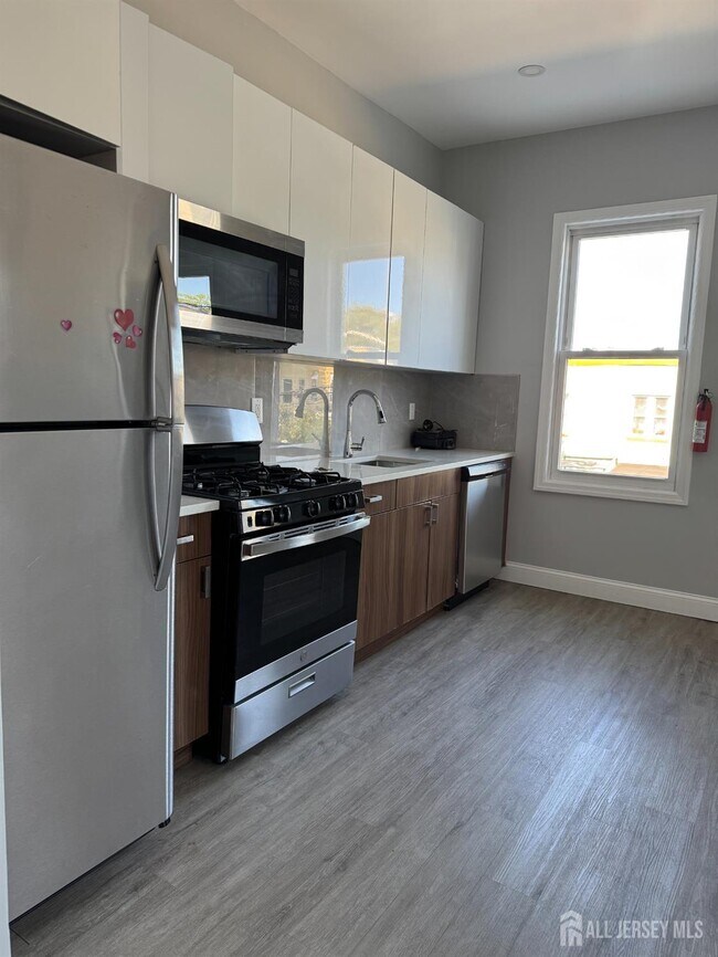 Photo - 1515 Kerrigan Ave Unit 2