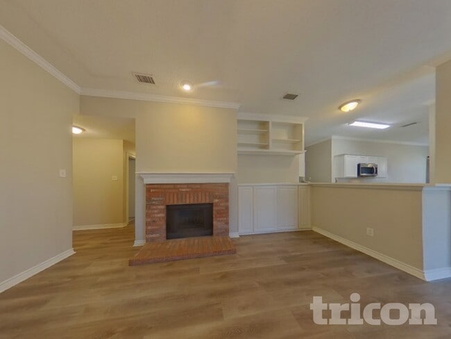 Photo - 143 Redbud Dr