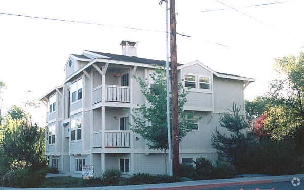 Photo - 905 Beck Dr Apartments